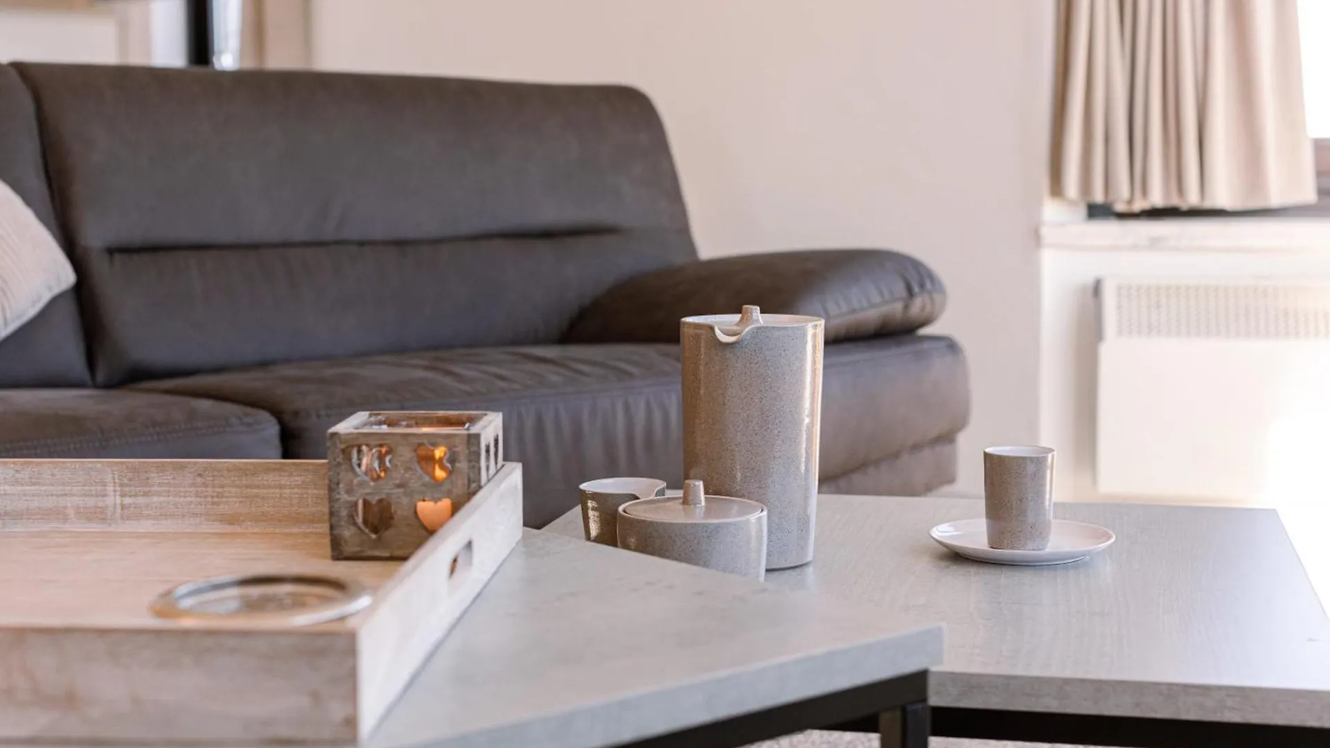 Huswell - Spacious & Modern Sea View Apartment With Garage Ostend Belgium