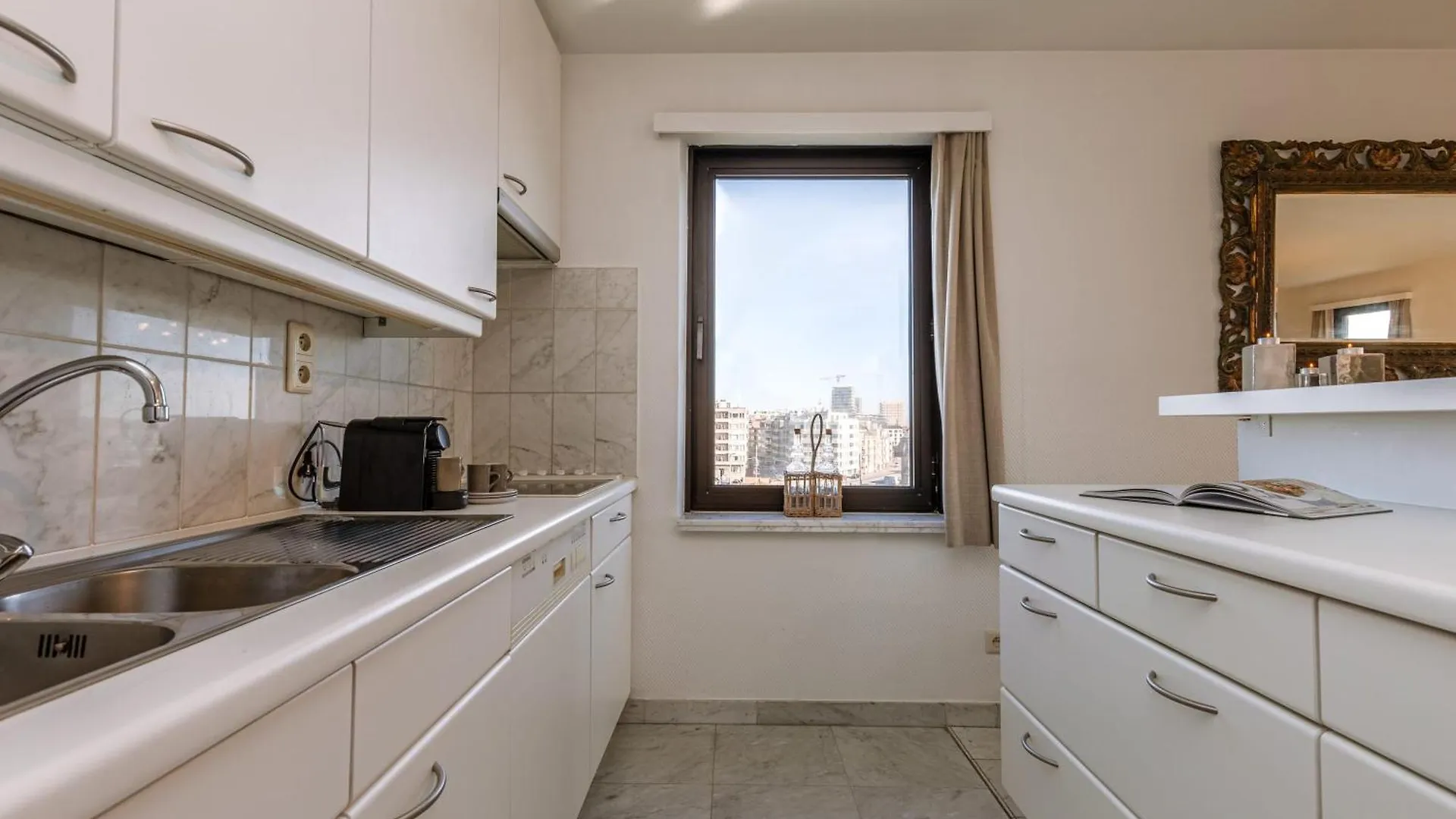 Huswell - Spacious & Modern Sea View Apartment With Garage Ostend 0*,