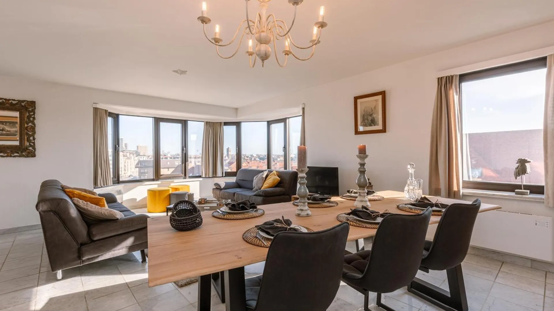 Huswell - Spacious & Modern Sea View Apartment With Garage Ostend